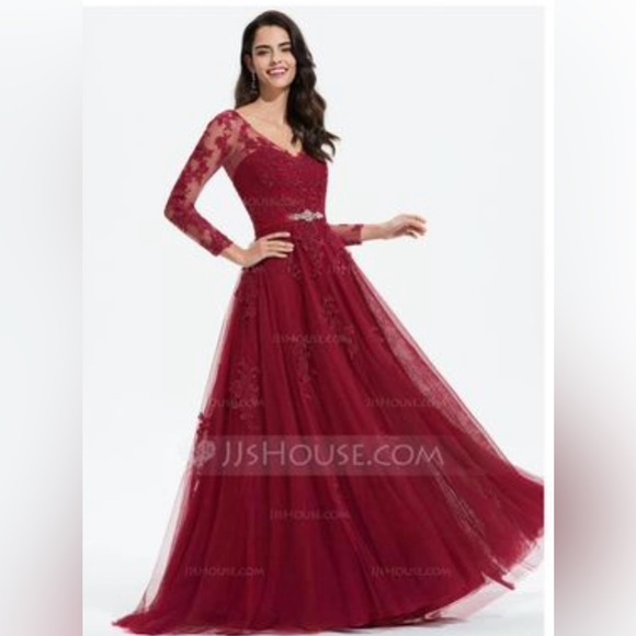 Full sleeve Prom / evening dress - Picture 2 of 3